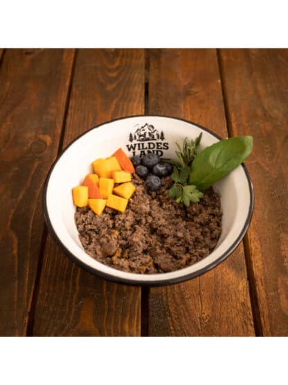 Wildes Land DOG CLASSIC Koza z masleno bučo in borovnicami